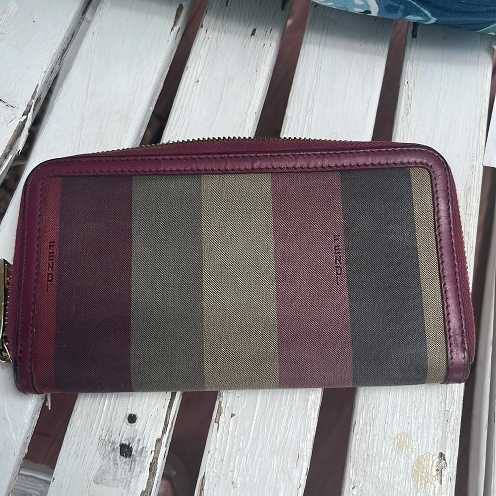 Authentic fendi wallet